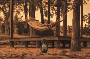 L’influence du silence naturel sur la qualité du sommeil en pleine nature