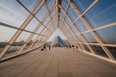 Comment l’architecture intérieure influence la perception du son et le sommeil